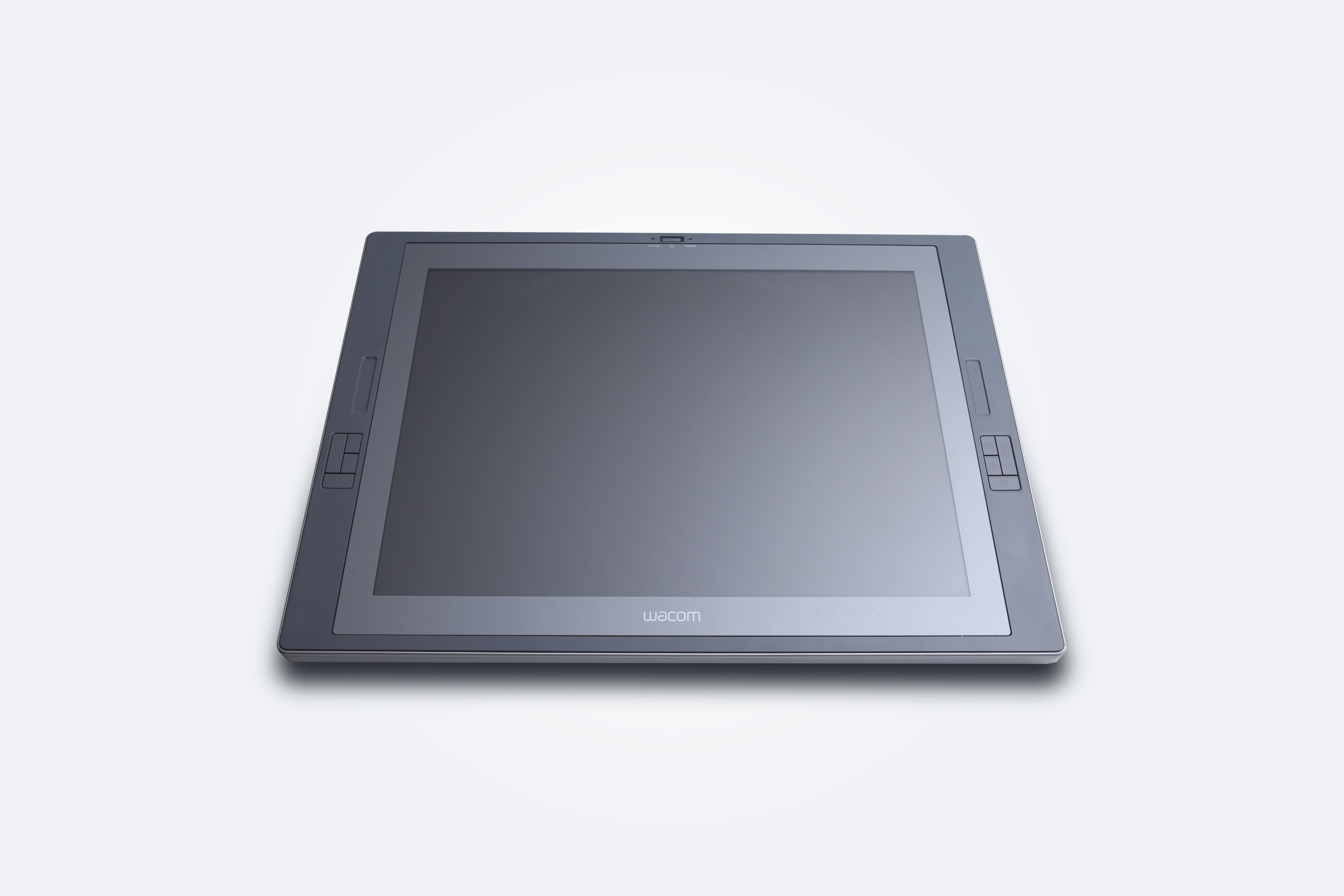 The ITX #7 Online Auction featuring Gaming PCs, Apple iMacs, Wacom Cintiq Tablets, Servers formerly of Wargaming