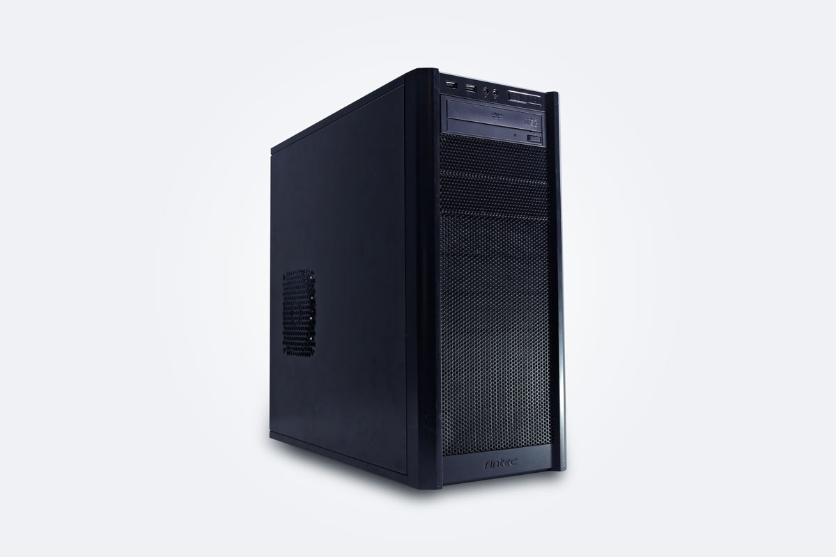 The ITX #7 Online Auction featuring Gaming PCs, Apple iMacs, Wacom Cintiq Tablets, Servers formerly of Wargaming